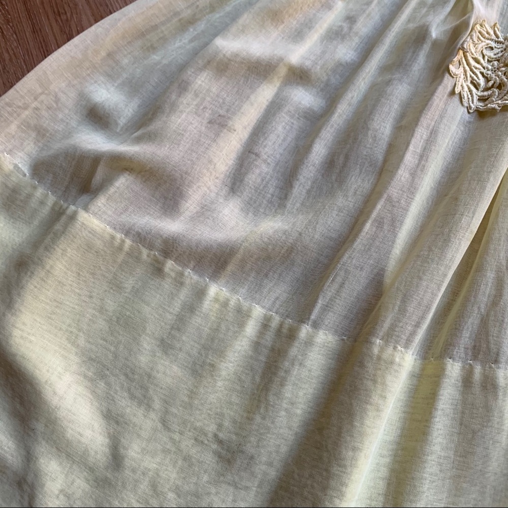 SOLD Vintage | 50’s Pale Yellow Fit and Flare - Picture 11 of 11